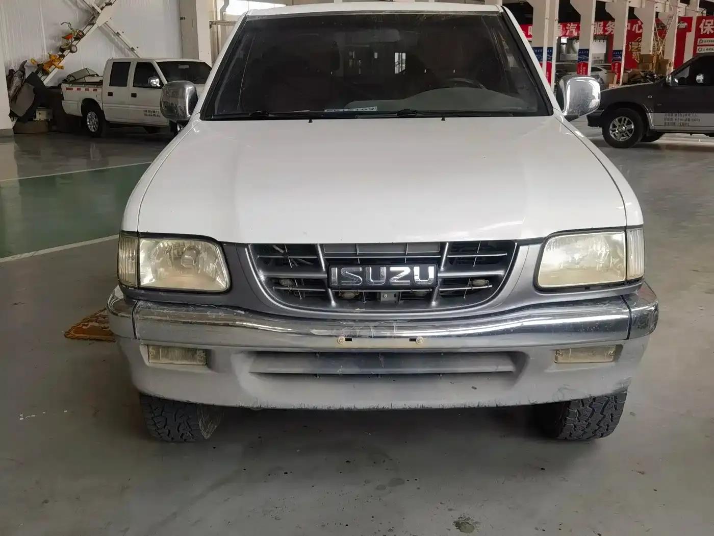 2015 Isuzu Pickup Truck 2.5L 4WD 4ZE3-MPI — миниатюра 3