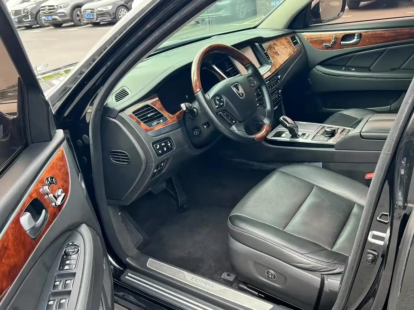 Equus 2014 3.8 GDi Premium Edition — миниатюра 4
