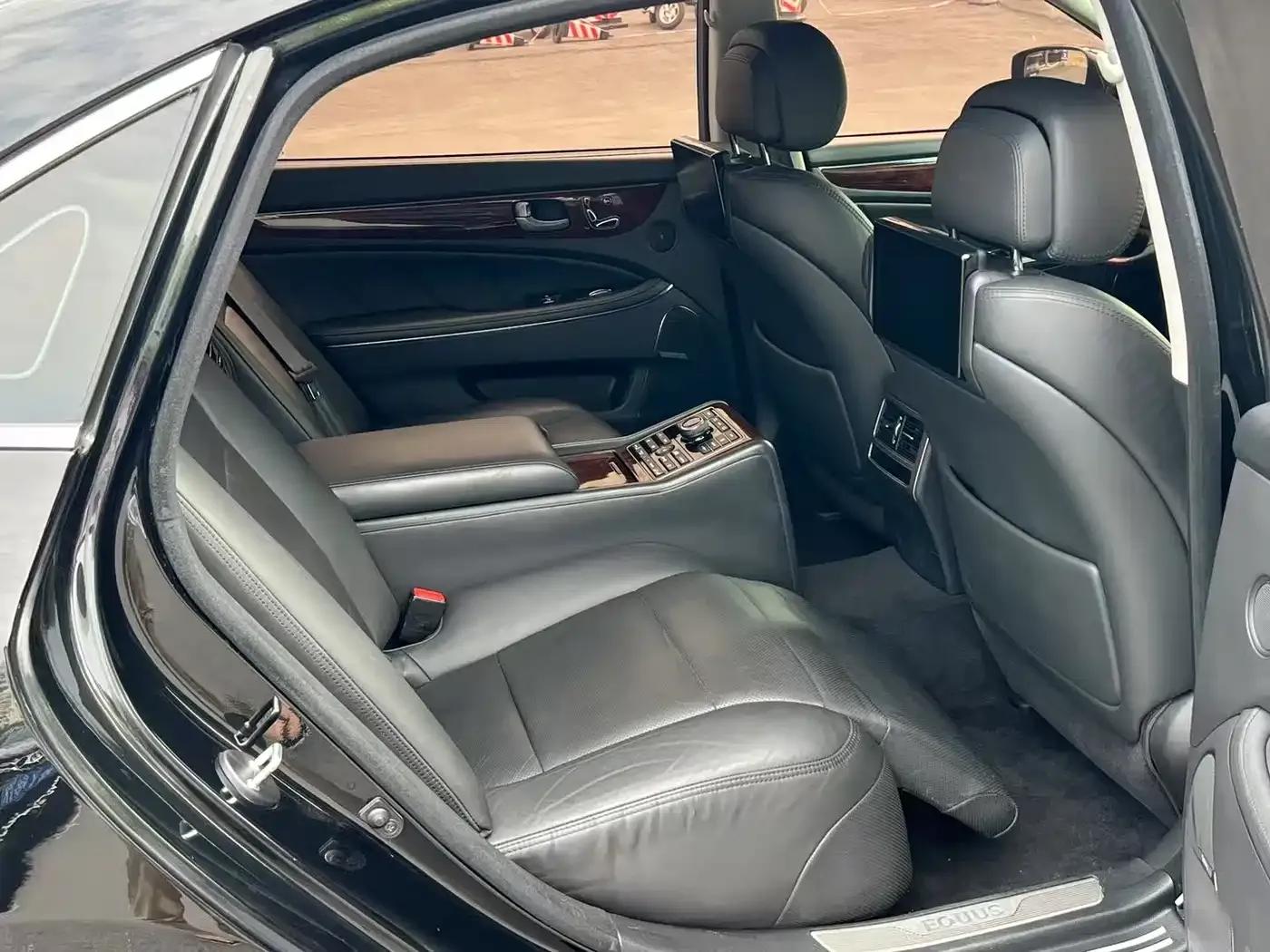 Equus 2014 3.8 GDi Premium Edition — миниатюра 9