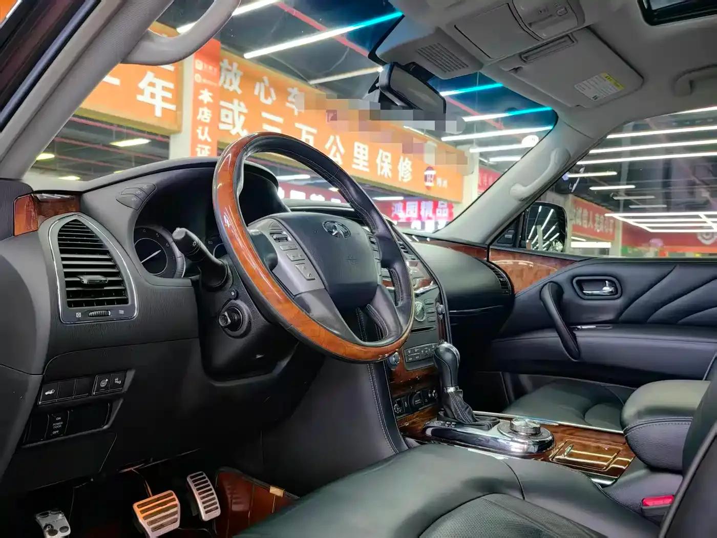 Infiniti QX80 2016 5.6L 4WD — миниатюра 6