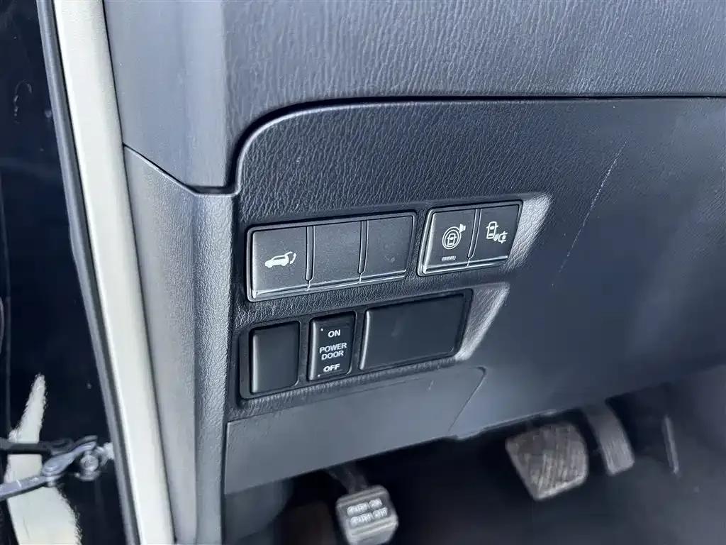 Infiniti QX80 2013 5.6L 4WD — миниатюра 26