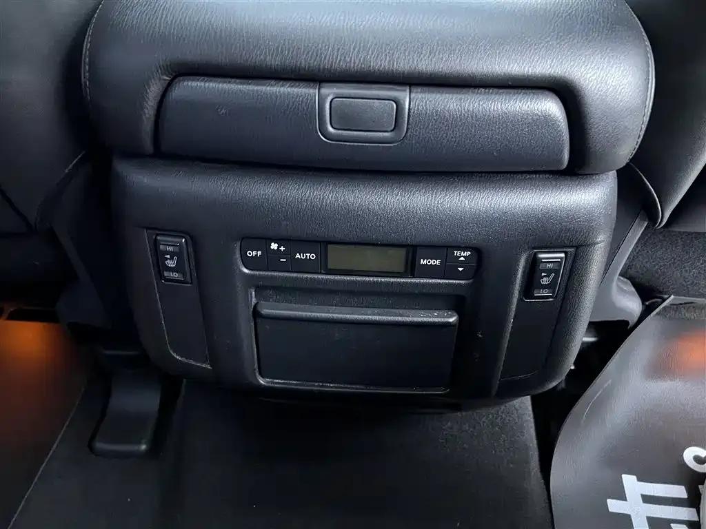 Infiniti QX80 2013 5.6L 4WD — миниатюра 28