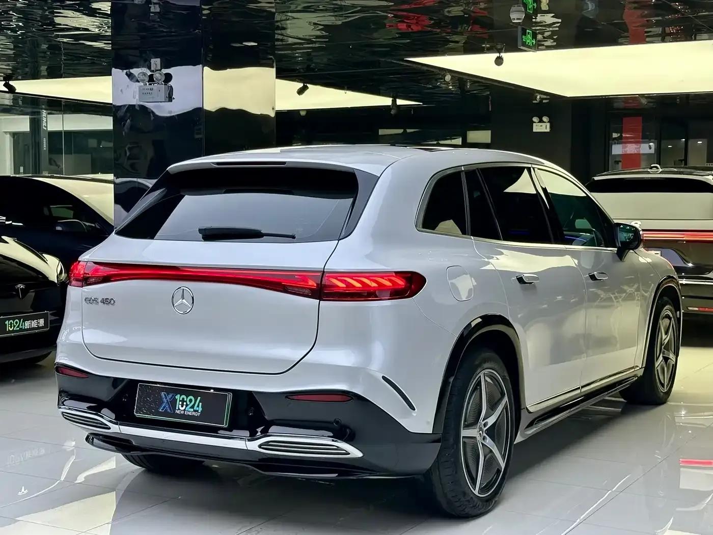 Mercedes-Benz EQS SUV 2023 450 4MATIC Pioneer Edition — миниатюра 4