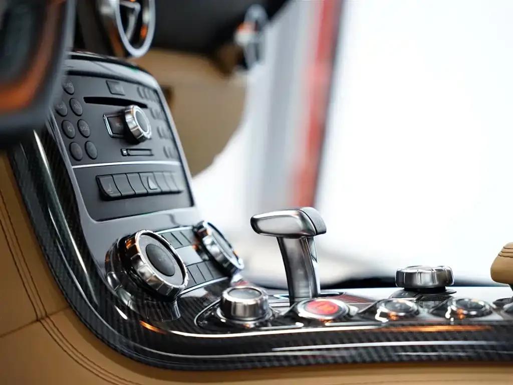 2011 Mercedes-Benz SLS AMG — миниатюра 29