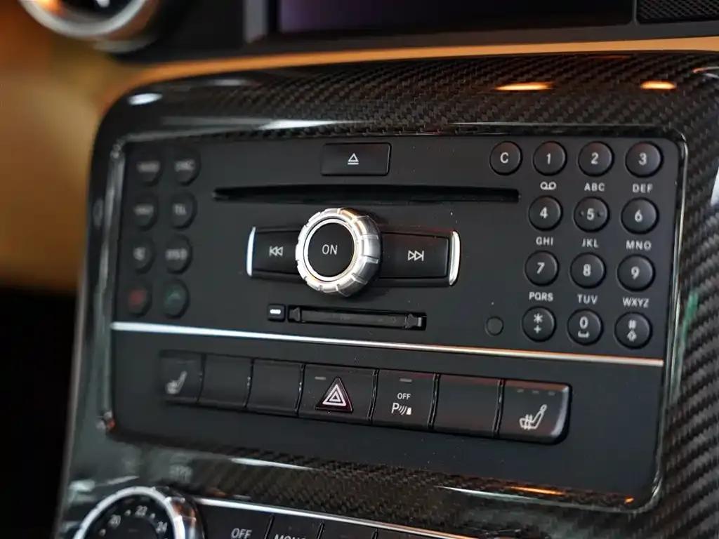 2011 Mercedes-Benz SLS AMG — миниатюра 40