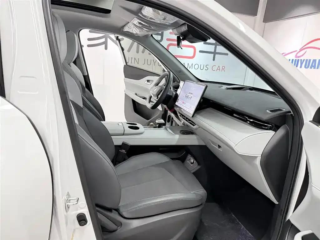 Changan UNI-Z 2025 1.5T Luxury Edition — миниатюра 16