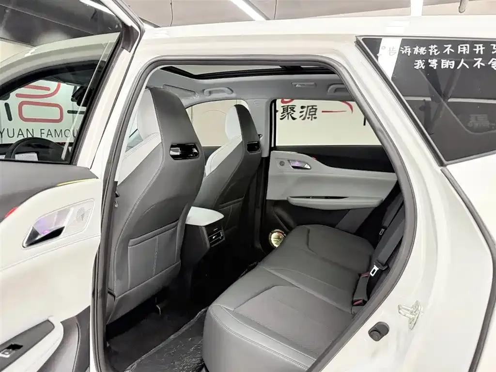 Changan UNI-Z 2025 1.5T Luxury Edition — миниатюра 10