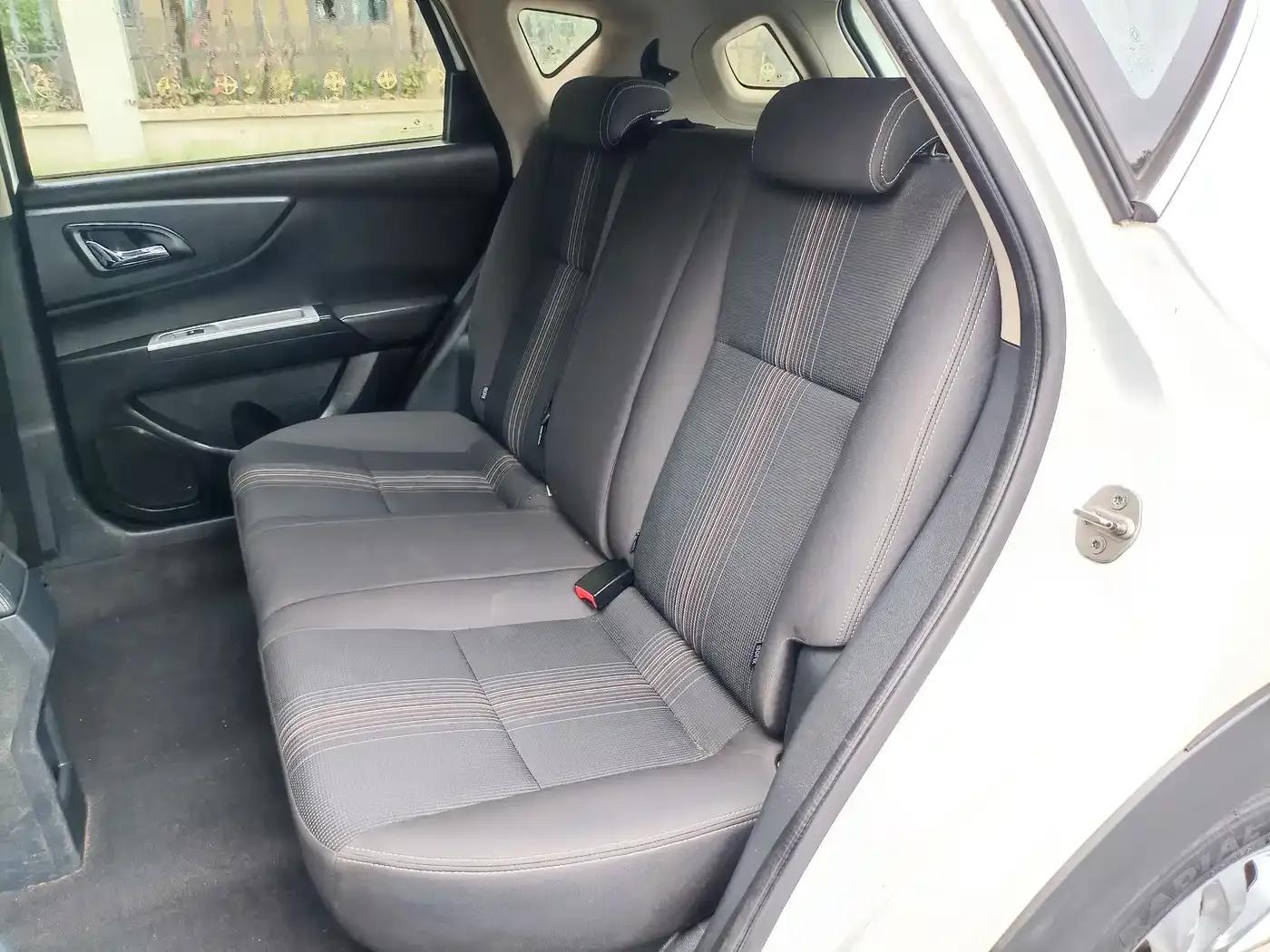 Dongfeng Fengshen AX3 2016 Model 1.5L Manual Cool Edition — миниатюра 29
