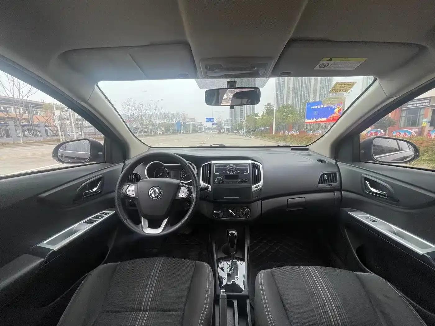 Dongfeng Fengshen AX3 2016 Model 1.5L Automatic Sporty Edition — миниатюра 4