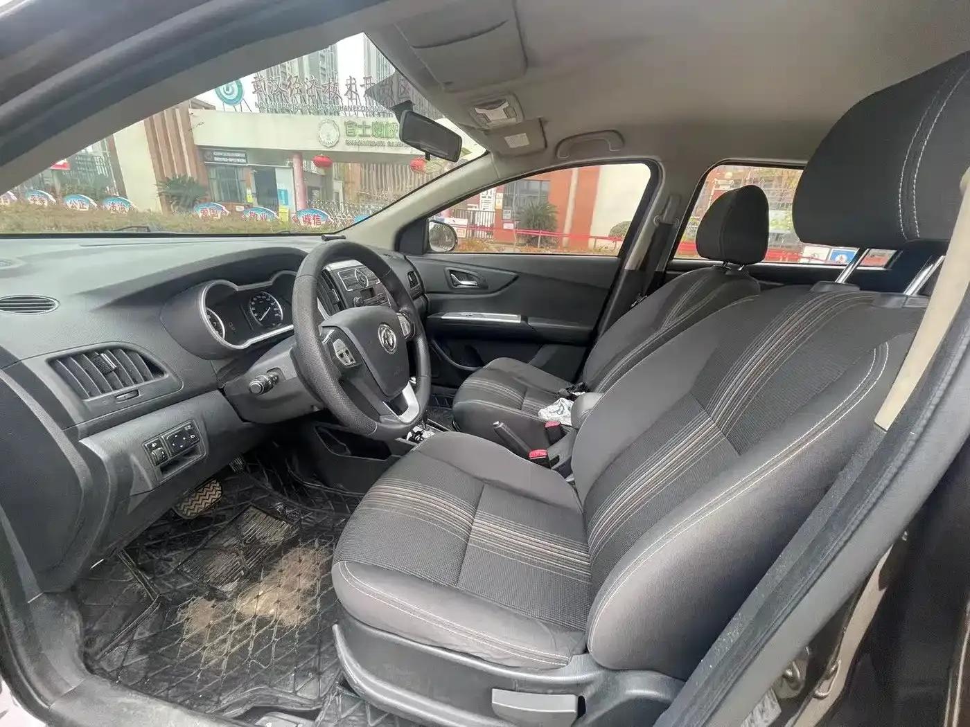 Dongfeng Fengshen AX3 2016 Model 1.5L Automatic Sporty Edition — миниатюра 5