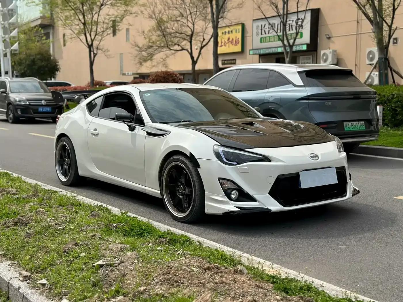 Toyota 86 2013 2.0L Manual Deluxe — миниатюра 3