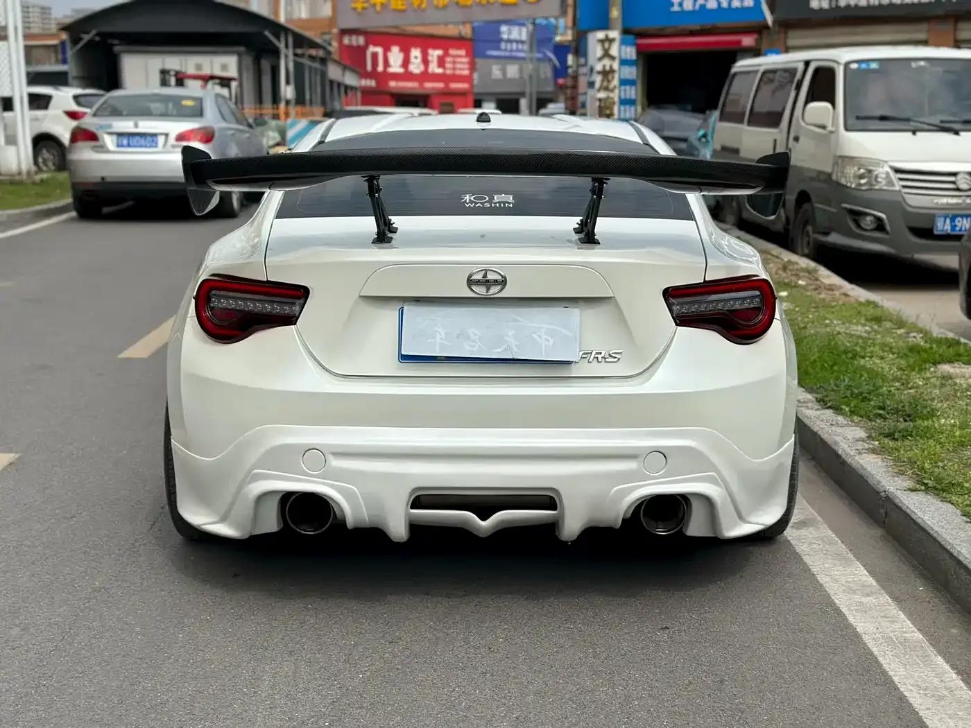 Toyota 86 2013 2.0L Manual Deluxe — миниатюра 8