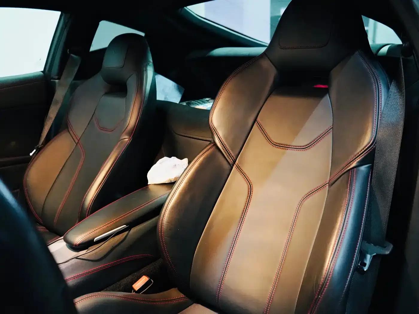 2013 F12berlinetta 6.3L Standard Model — миниатюра 10