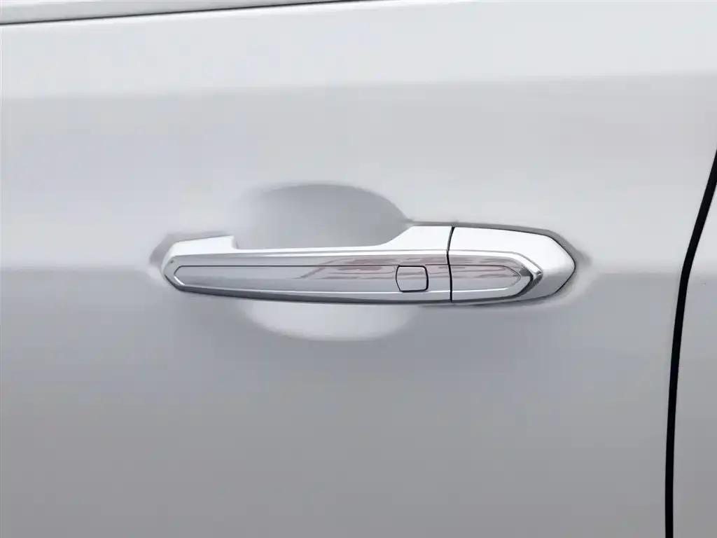 Cadillac CT6 Plug-in 2017 30E Elite — миниатюра 18