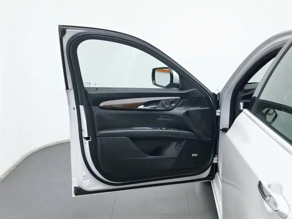 Cadillac CT6 Plug-in 2017 30E Elite — миниатюра 8