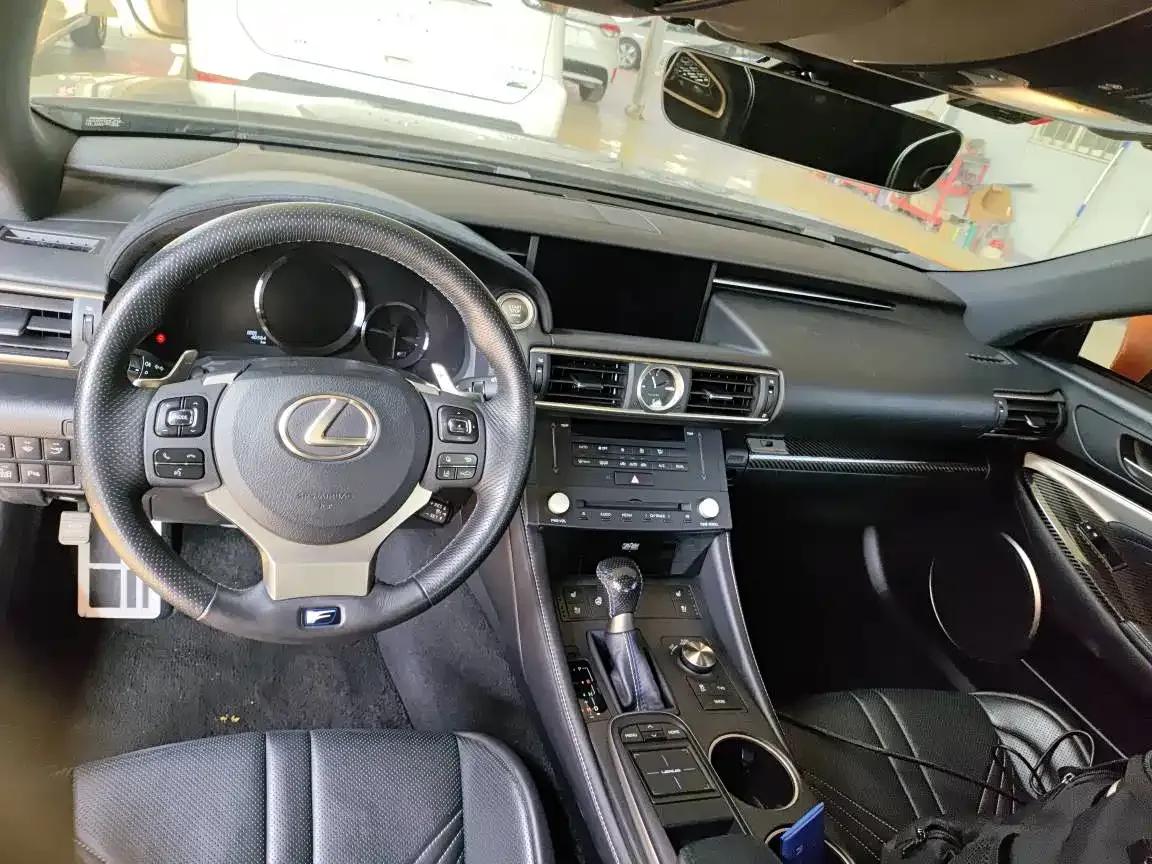 Lexus RC F 2016 F 5.0L Carbon Fiber Edition — миниатюра 7