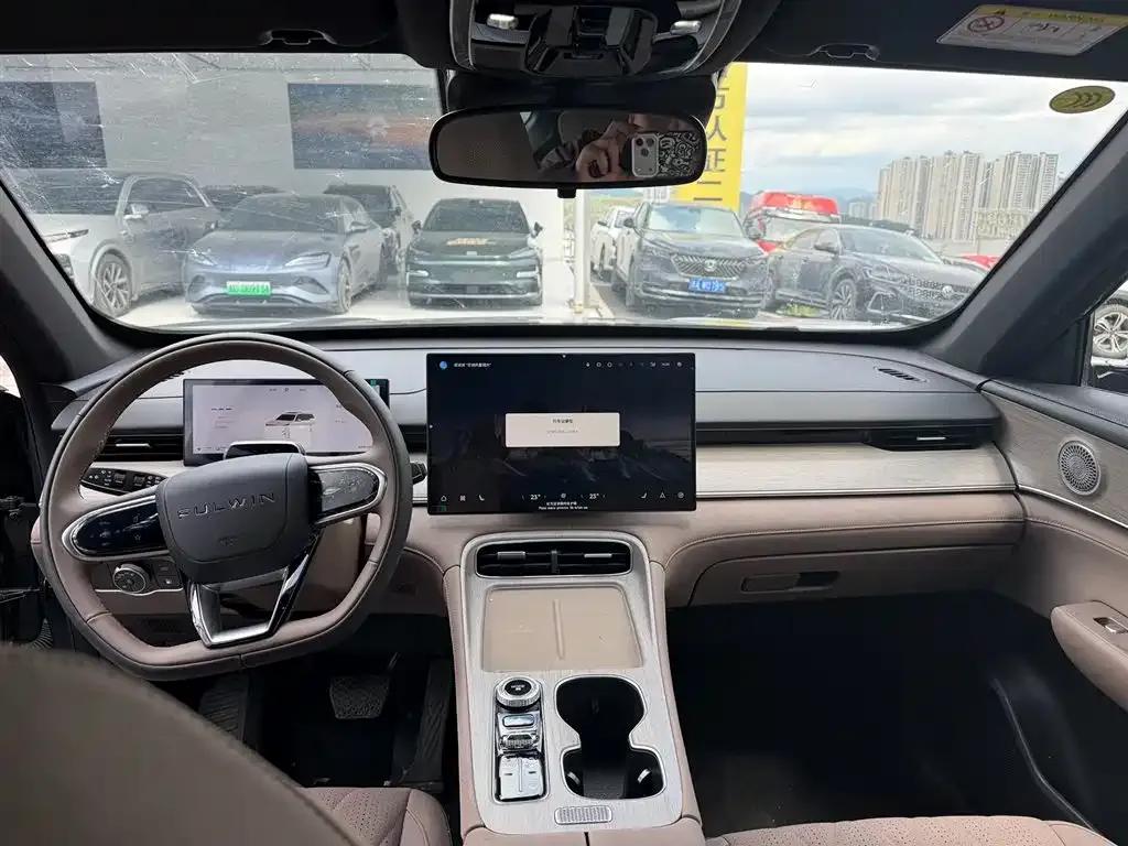 Fengyun T8 2025 1.5T 130km Premium Edition 5-seater — миниатюра 6