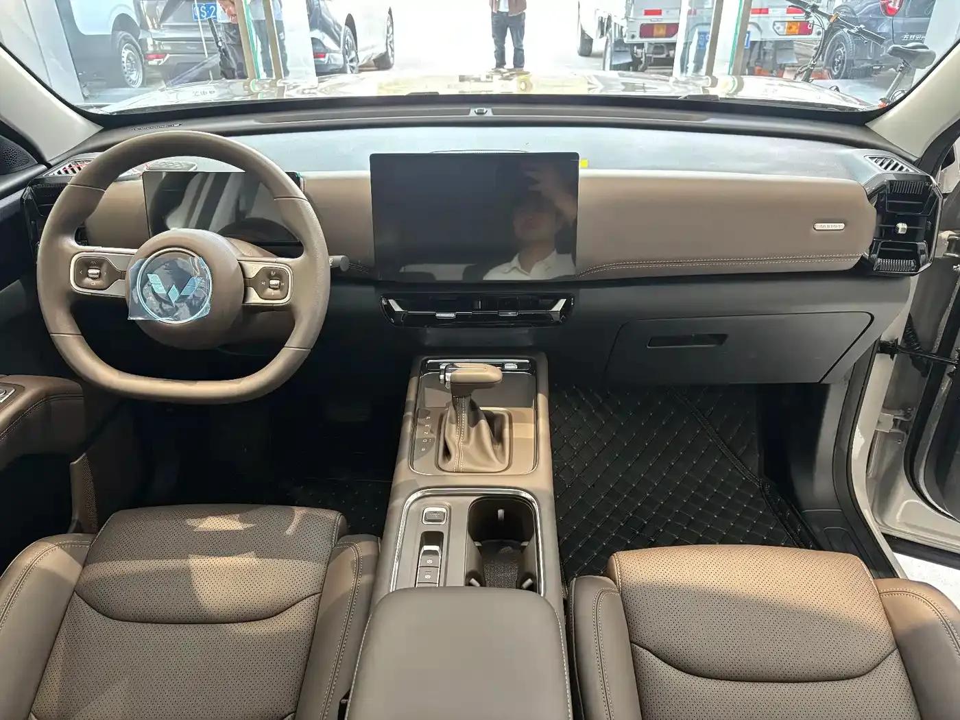 Starlight 560 2026 Model 1.5T CVT Elite — миниатюра 13