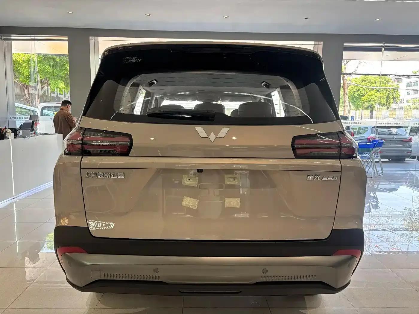Starlight 560 2026 Model 1.5T CVT Elite — миниатюра 7