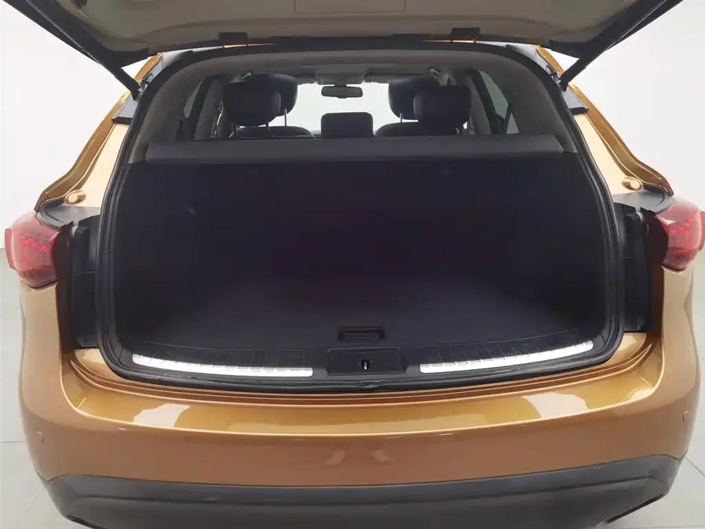 Infiniti QX70 2013 3.7L Standard Edition — миниатюра 16