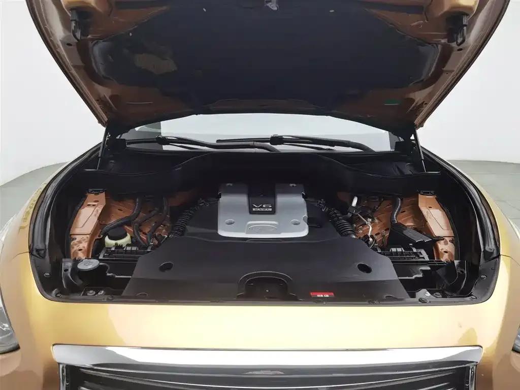 Infiniti QX70 2013 3.7L Standard Edition — миниатюра 6
