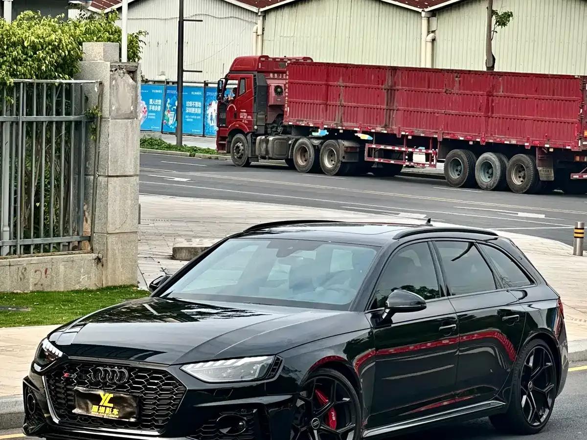 2024 Audi RS 4 RS4 Avant Ultimate Edition — миниатюра 1
