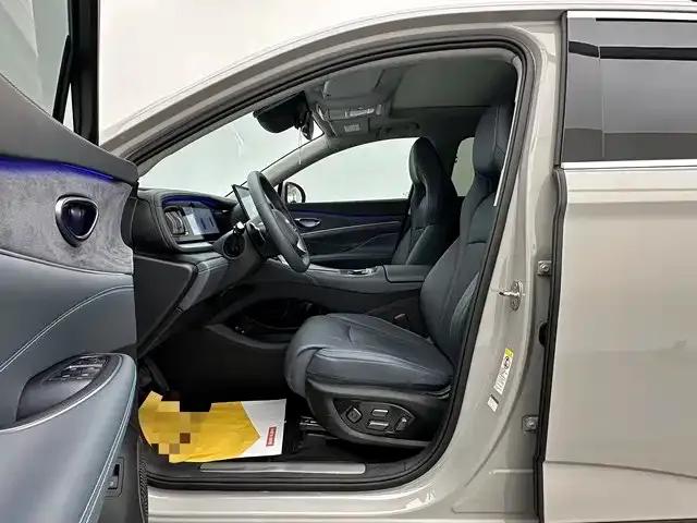 Hiace 07 DM-i 2025 Model 150 Navigator+ Edition — миниатюра 12