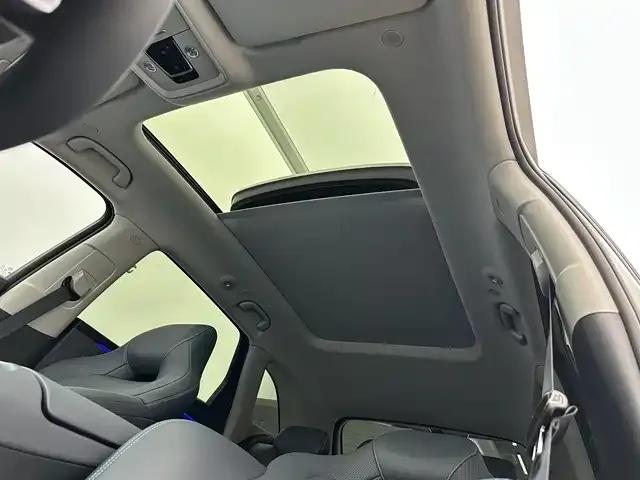 Hiace 07 DM-i 2025 Model 150 Navigator+ Edition — миниатюра 14