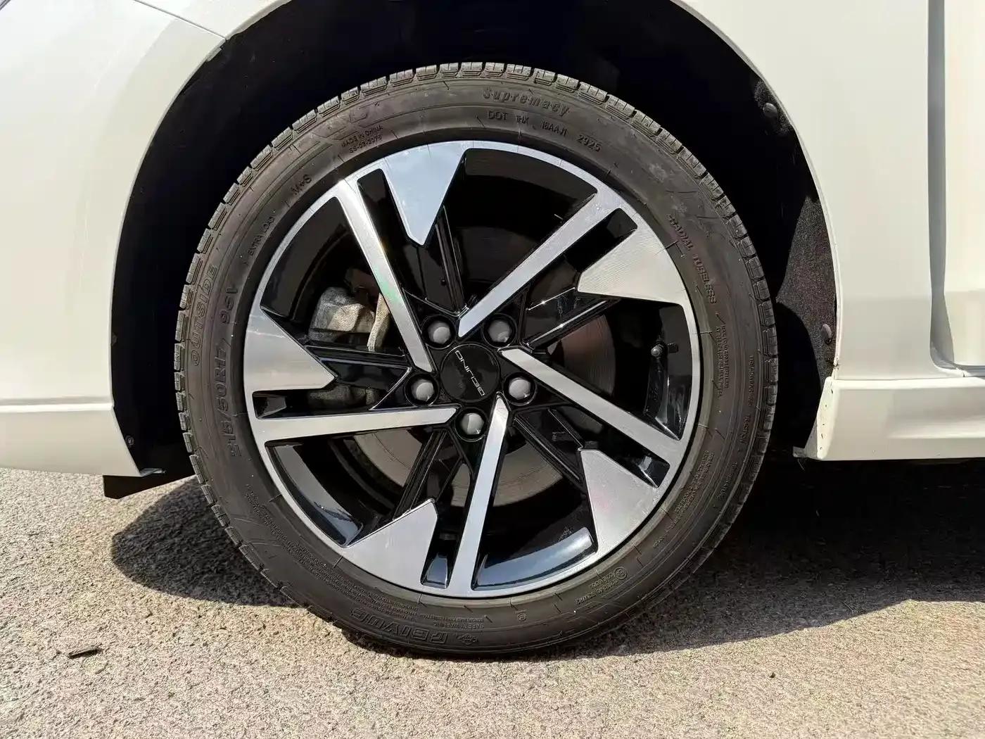 Beijing EU5 PLUS 2021 R500 Premium Edition — миниатюра 14