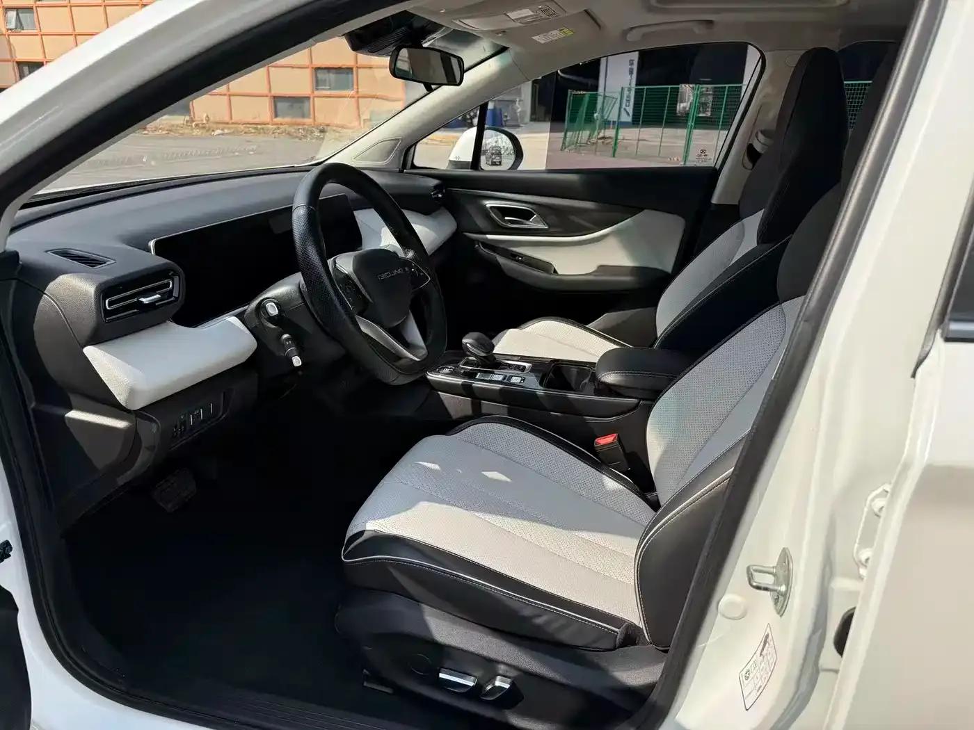 Beijing EU5 PLUS 2021 R500 Premium Edition — миниатюра 9