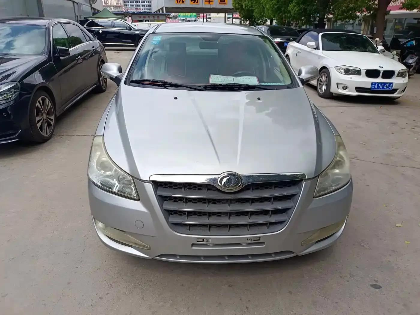 Dongfeng Fengshen S30 2009 Model 1.6L Automatic Premium Edition — миниатюра 1