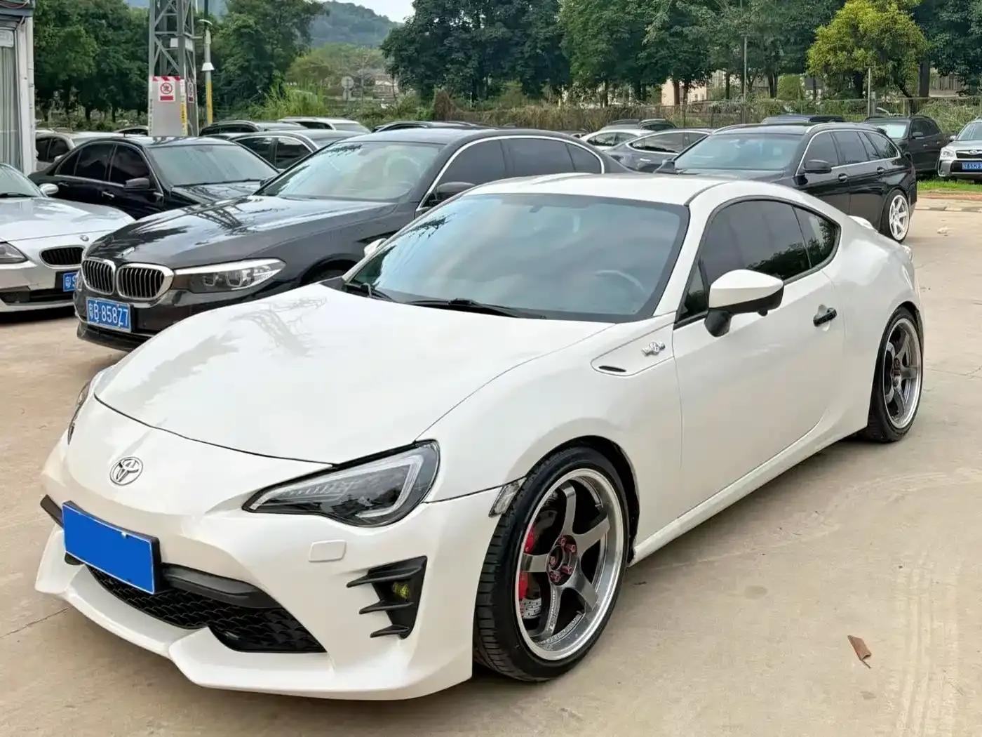 Toyota 86 2013 2.0L Automatic Luxury — миниатюра 1