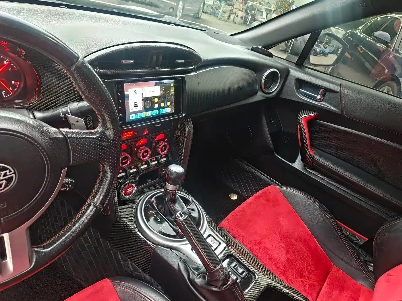 Toyota 86 2013 2.0L Automatic Luxury — миниатюра 24