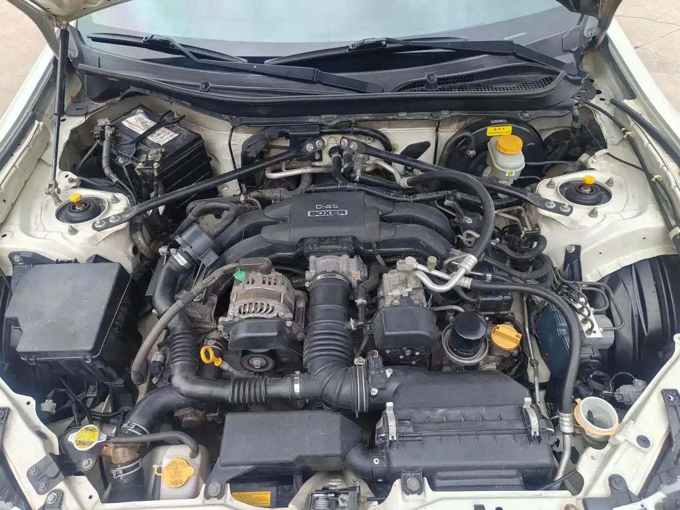 Toyota 86 2013 2.0L Automatic Luxury — миниатюра 29
