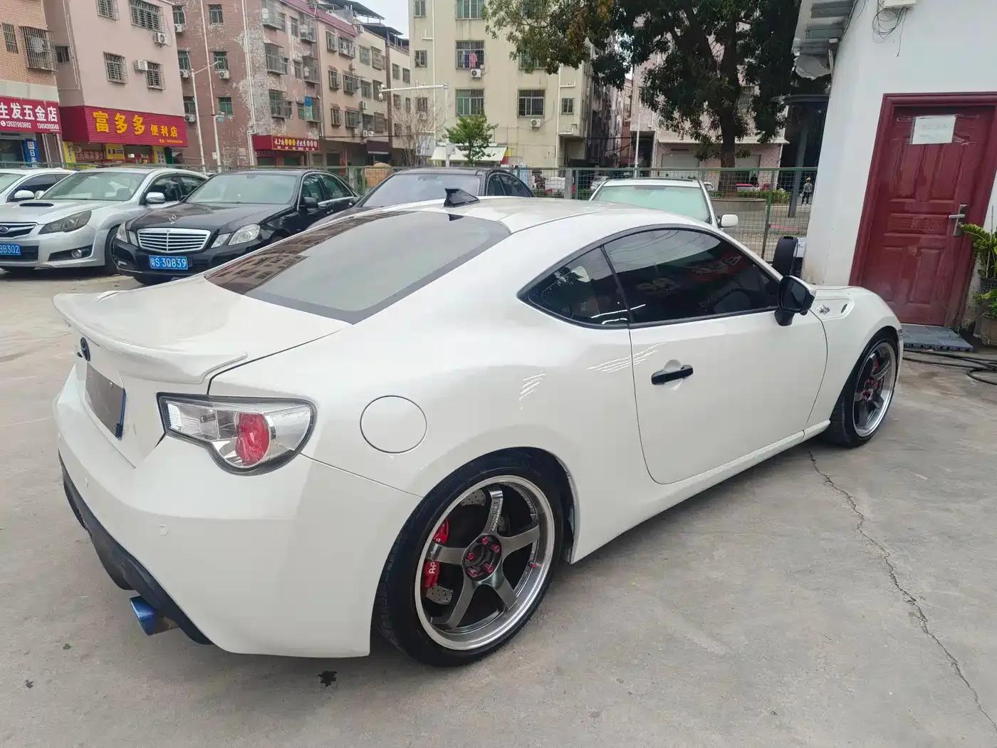 Toyota 86 2013 2.0L Automatic Luxury — миниатюра 7