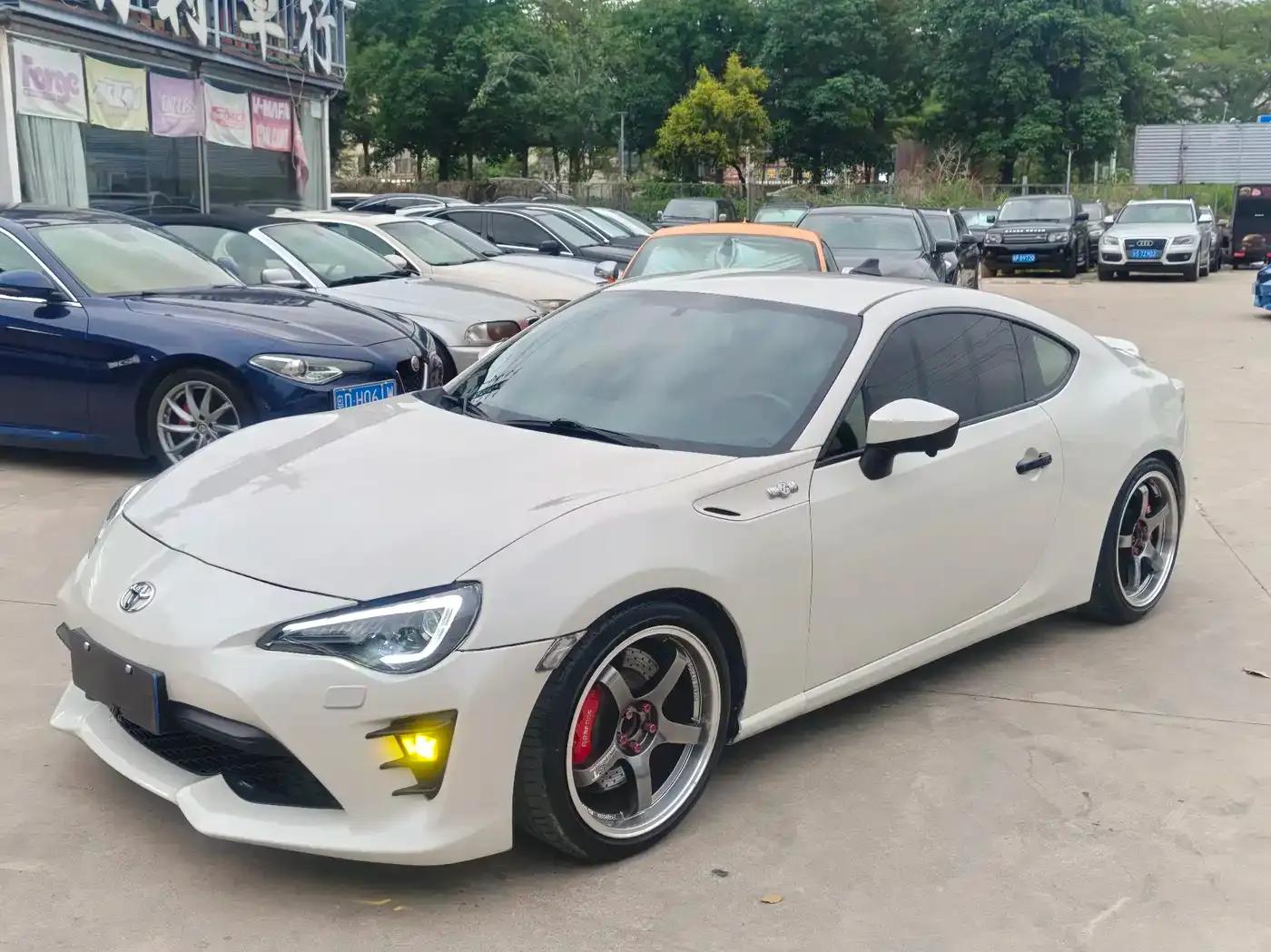 Toyota 86 2013 2.0L Automatic Luxury — миниатюра 9