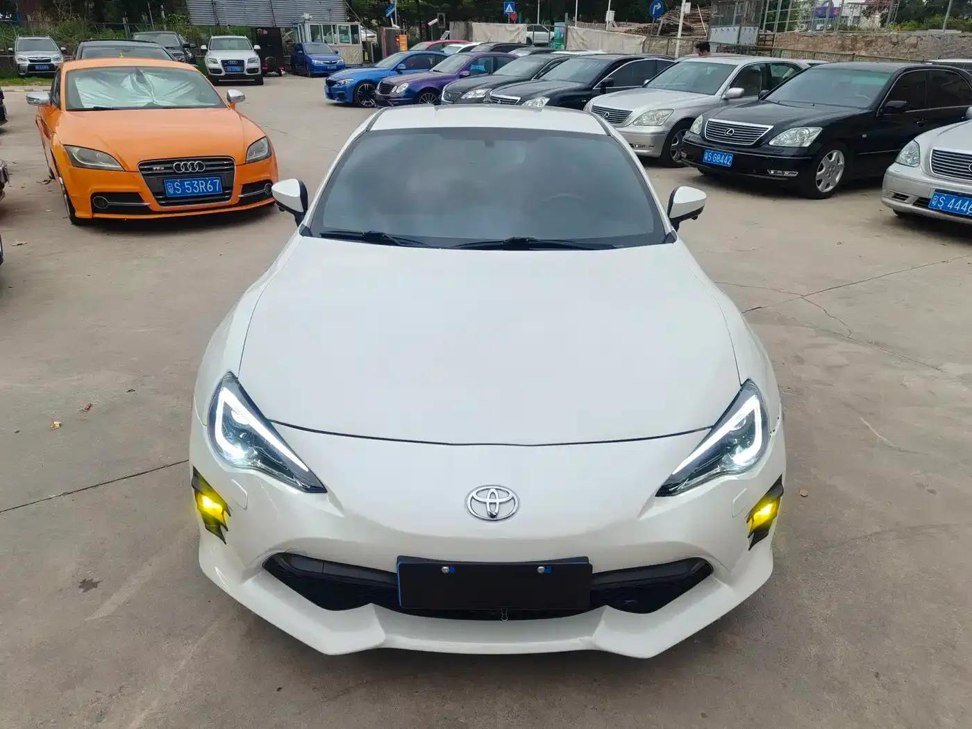 Toyota 86 2013 2.0L Automatic Luxury — миниатюра 10