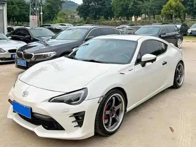 Toyota 86 2013 2.0L Automatic Luxury