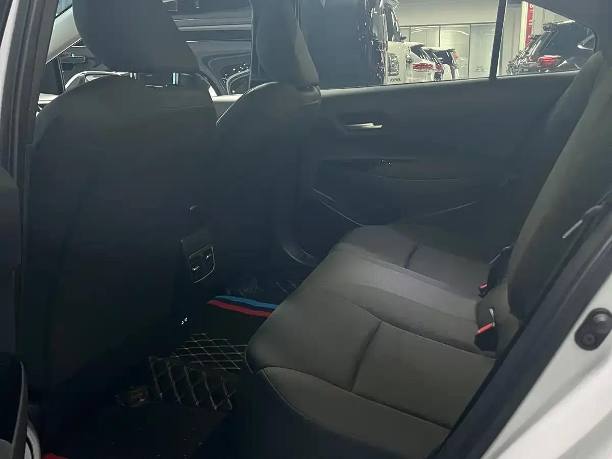 2024 Geely Lingshang 2.0L Leading Edition — миниатюра 17