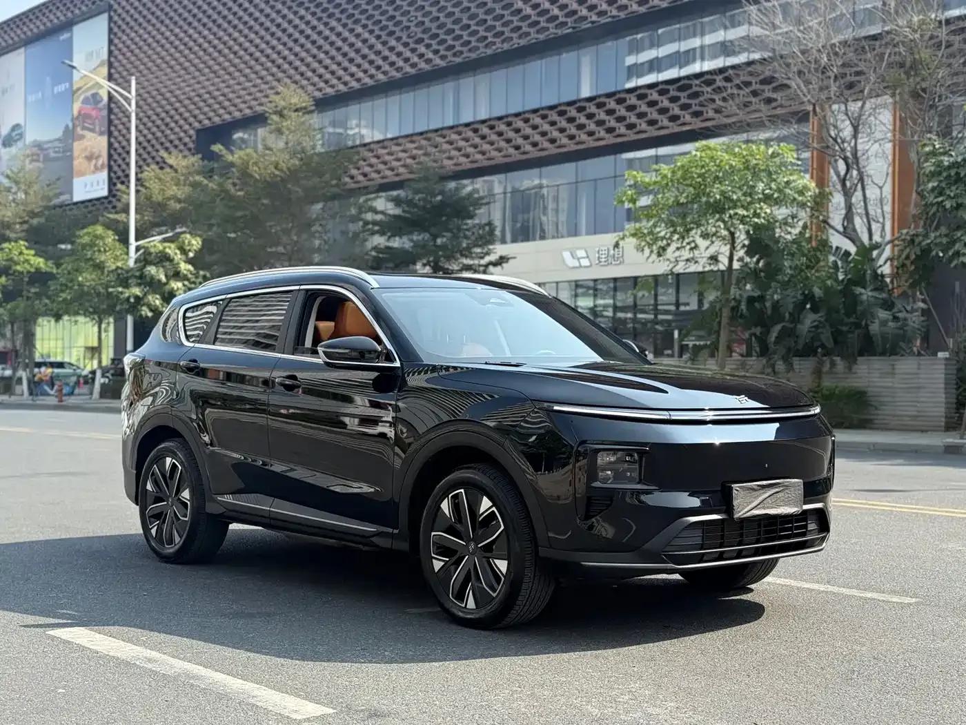 Jetour Mountain & Sea L7 2024 Model 1.5T 120km MAX 5-Seater — миниатюра 3