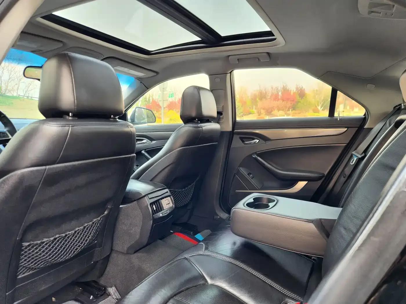Imported Cadillac CTS 2010 3.0 Luxury Sport Edition — миниатюра 11