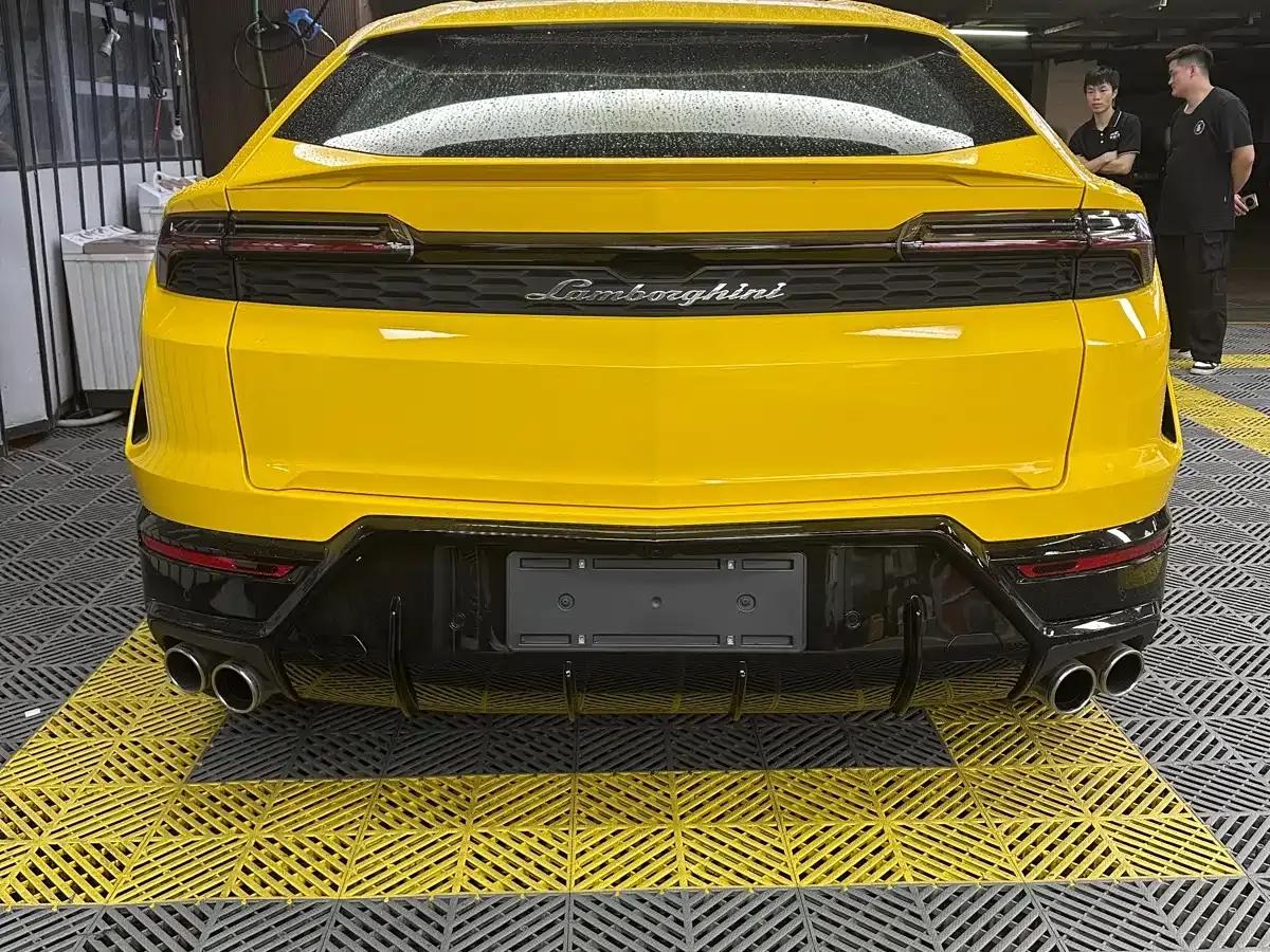 2025 Urus SE 4.0T Standard Edition — миниатюра 12