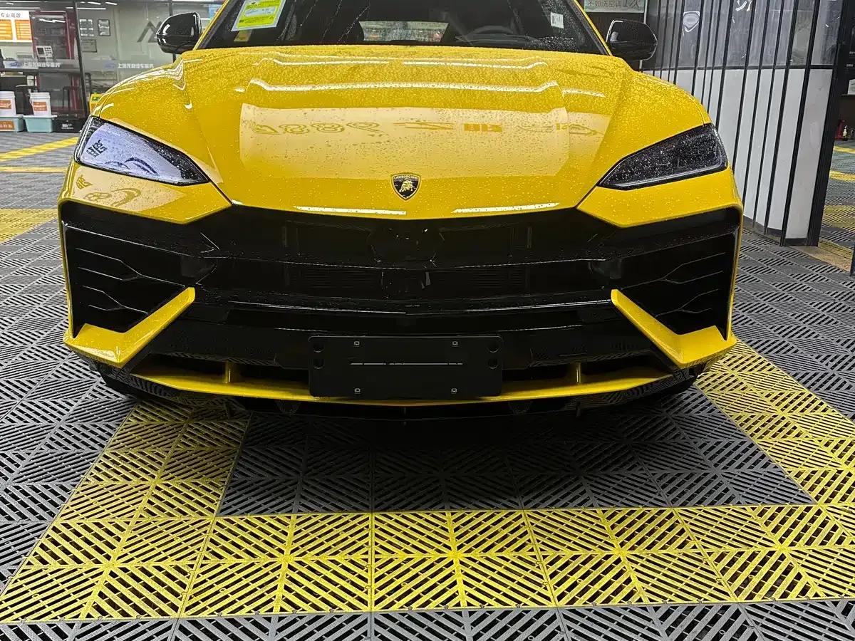 2025 Urus SE 4.0T Standard Edition — миниатюра 3