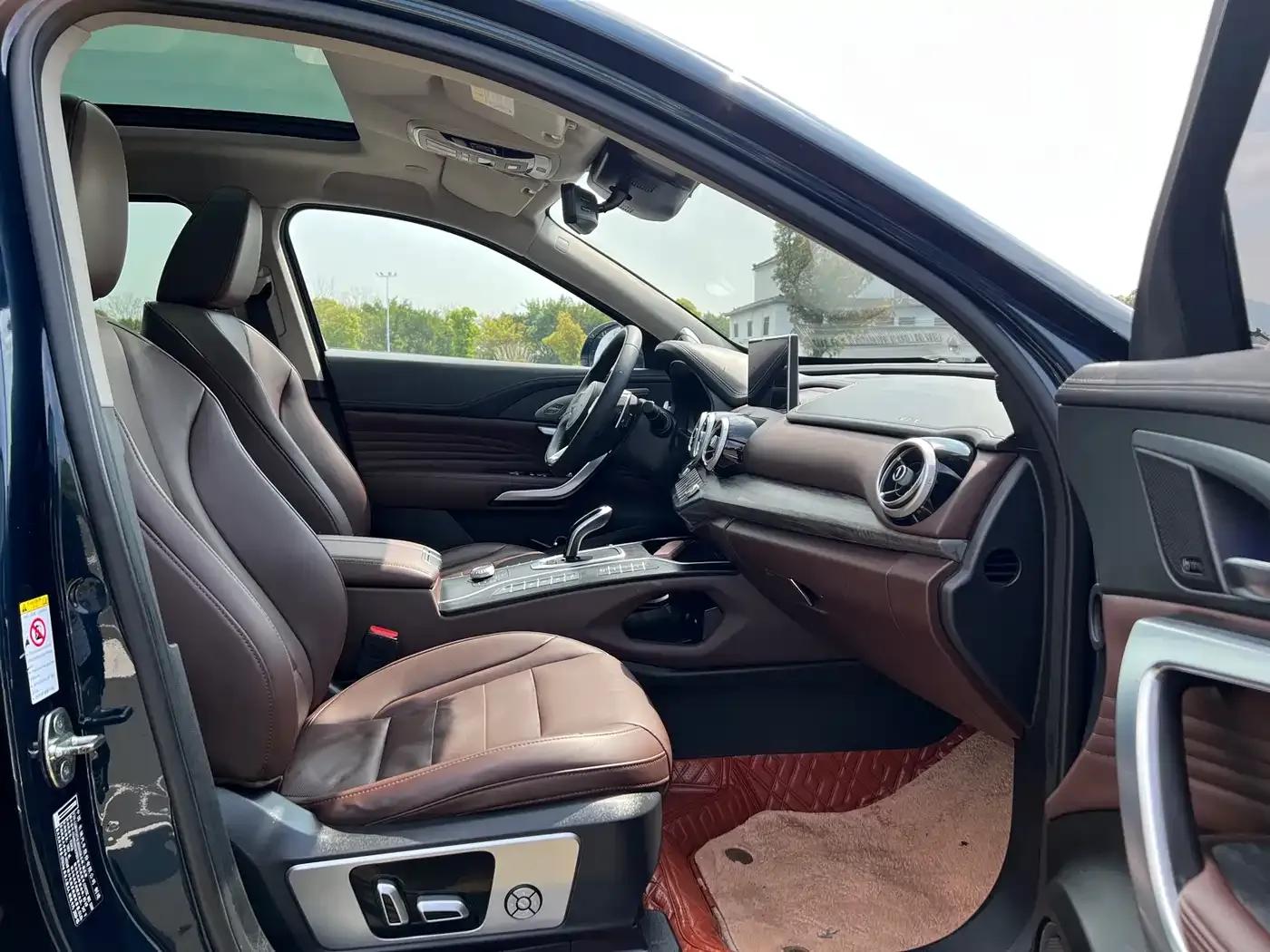 Weipai VV7 New Energy 2020 PHEV 2.0T Flagship Edition — миниатюра 11