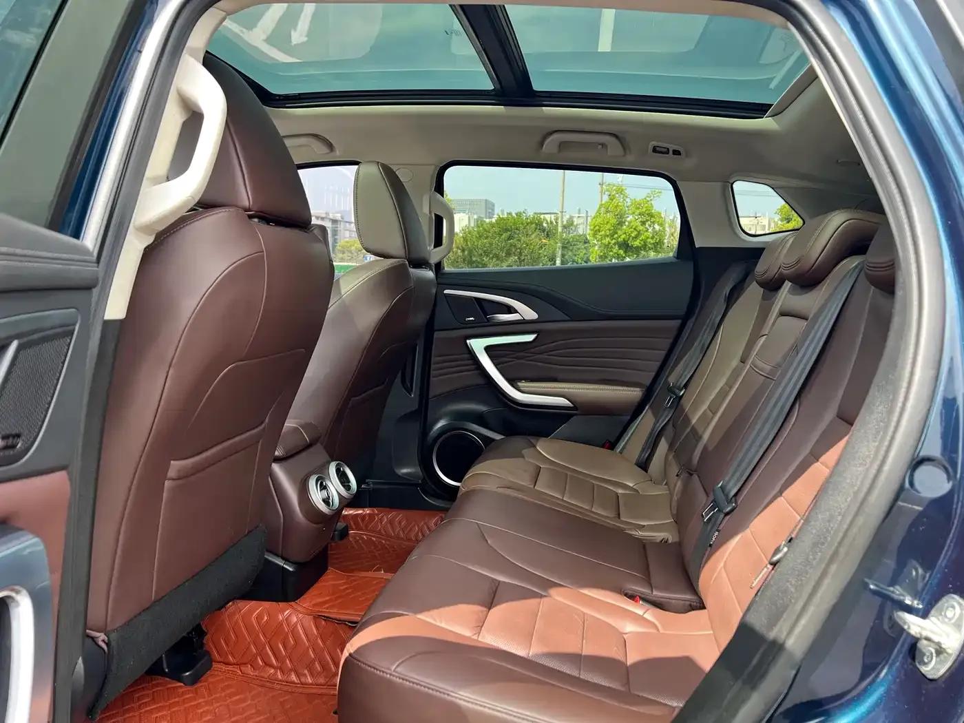 Weipai VV7 New Energy 2020 PHEV 2.0T Flagship Edition — миниатюра 7