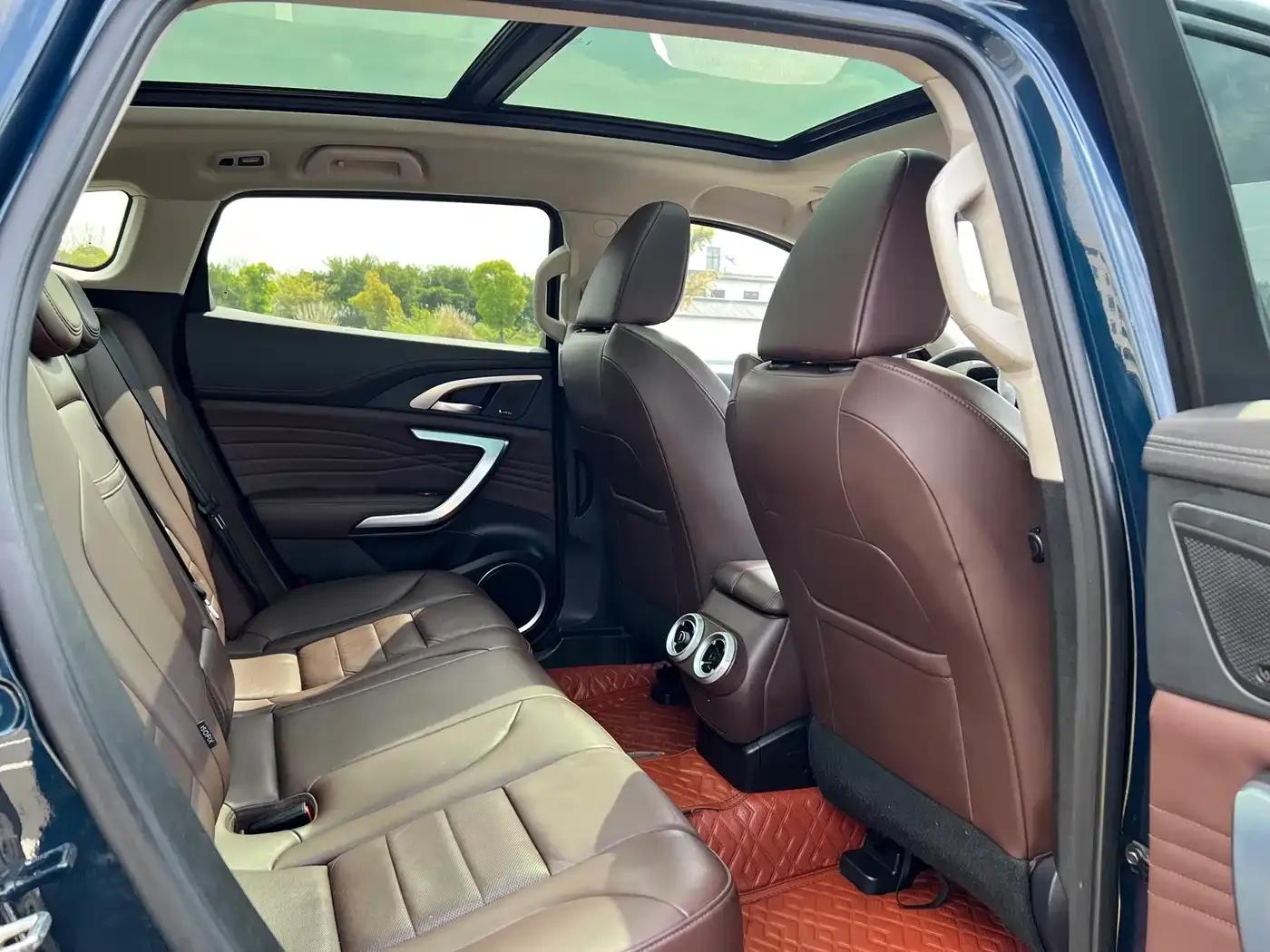 Weipai VV7 New Energy 2020 PHEV 2.0T Flagship Edition — миниатюра 10