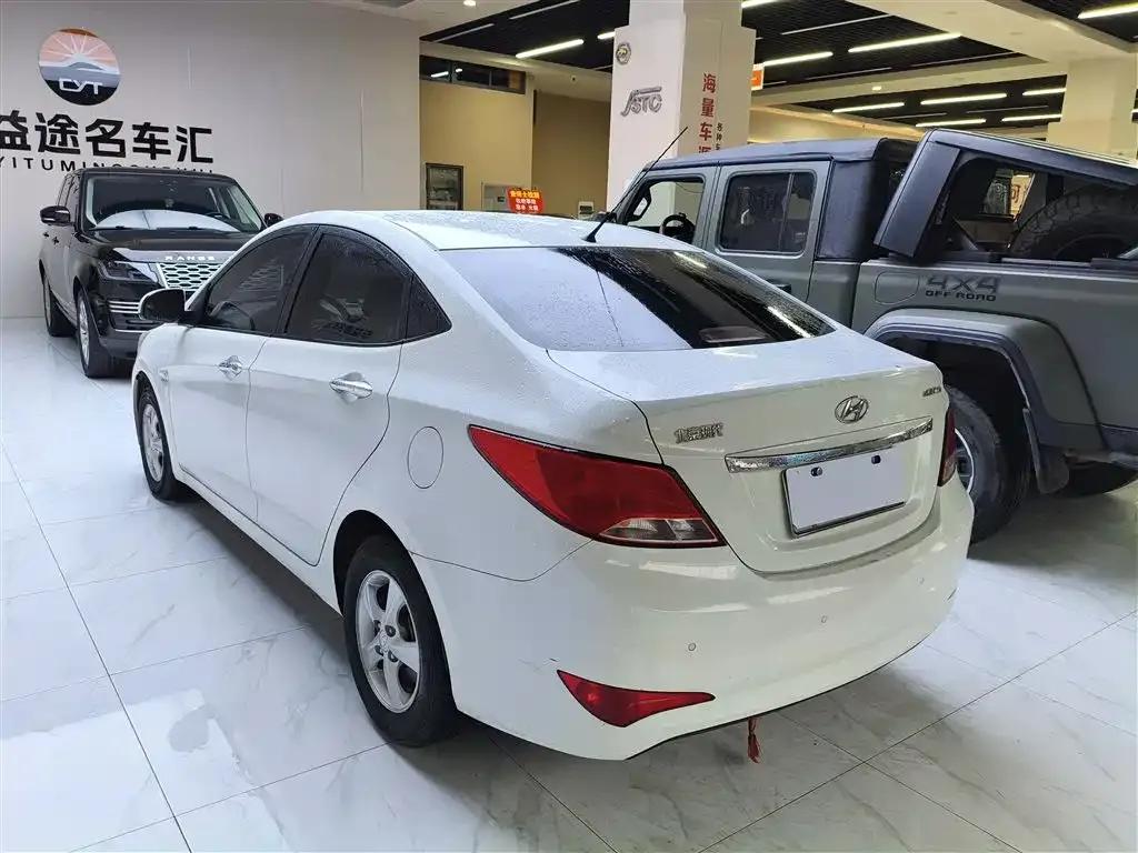 2014 Hyundai Reina 1.4L Automatic Leading Edition GLX — миниатюра 6