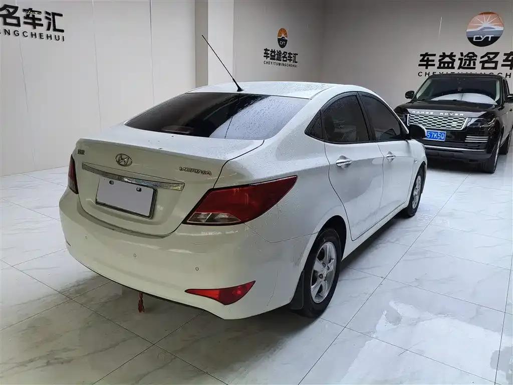 2014 Hyundai Reina 1.4L Automatic Leading Edition GLX — миниатюра 7
