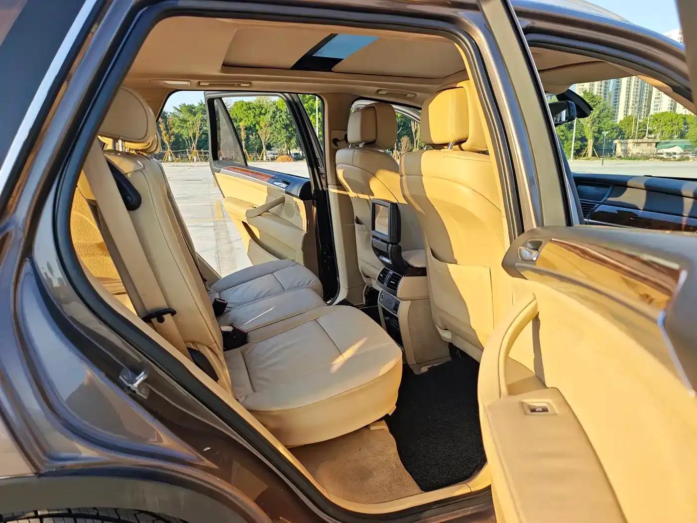 BMW X5 (Imported) 2011 US Spec — миниатюра 16