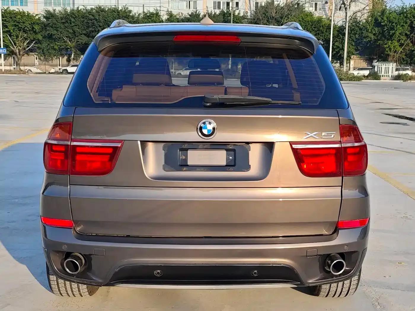 BMW X5 (Imported) 2011 US Spec — миниатюра 4